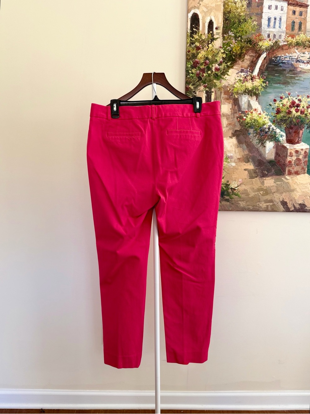 Crown & Ivy Hot Pink Slim Fit Ankle Pants Size 12 Tapered Stretch Career Casual - Picture 2 of 3